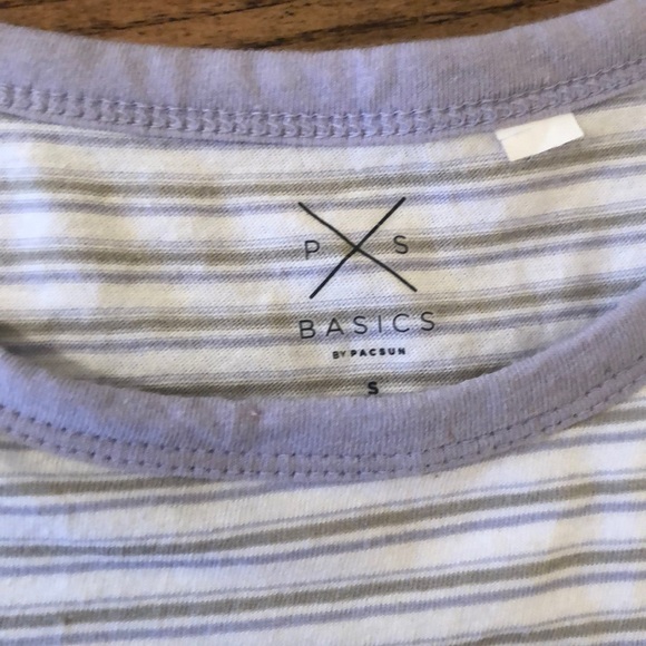 White striped t-shirt from PacSun - Picture 2 of 3